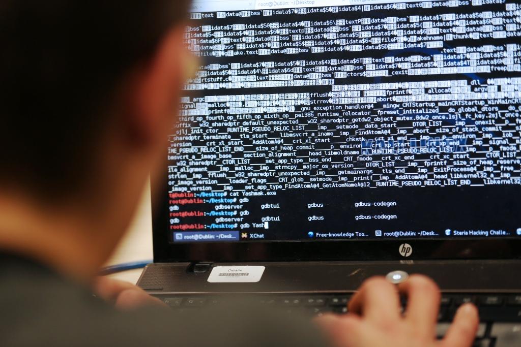 Обзор российских хакерских групп и шпионских программ   В течение двух лет Украина становится полигоном для российских хакерских групп, а нас с неослабевающим интересом смотрят международные компании, которые занимаются киберзащиты